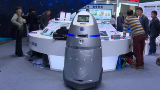 لأول مرة..الصين تستخدم الروبوت للدوريات الأمنية