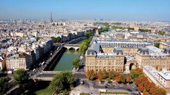 بلدية باريس تمنع حركة السيارات كليا على أهم طرقاتها