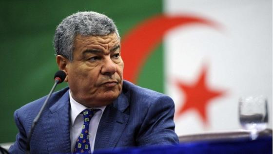استقالة الأمين العام لحزب الرئيس الجزائري