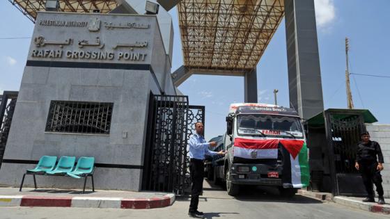 هيئة فلسطينية: مصر تمنع دخول مساعدات جزائرية إلى غزة