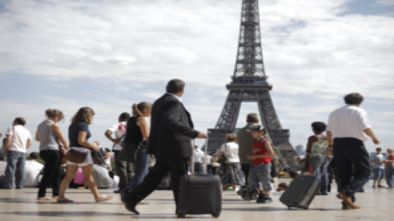 فرنسا تعود بقوة على خارطة السياحة وتحطم أرقاما قياسية