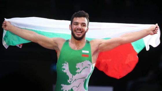 بائع شاورما مصري يحصد لبلغاريا ذهبية أوروبا للمصارعة