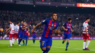 الإصابة تنهي موسم رافينيا مع برشلونة