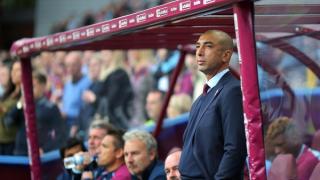 أستون فيلا يقيل مدربه الإيطالي دي ماتيو