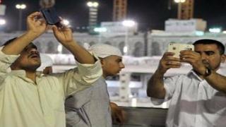 إلكترونيات وتطبيقات ذكية تغير تقاليد الحج