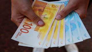 وزير العمل:كل أسبوع دفعات جديدة من المساعدات النقدية لمتضرري كورونا نهاية الشهر بقيمة 700 شيكل