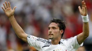 الألماني كوراني يعلن اعتزاله كرة القدم