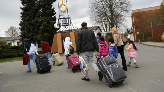 ألمانيا تتوقع قدوم نحو 400 ألف لاجئ في العام الجاري