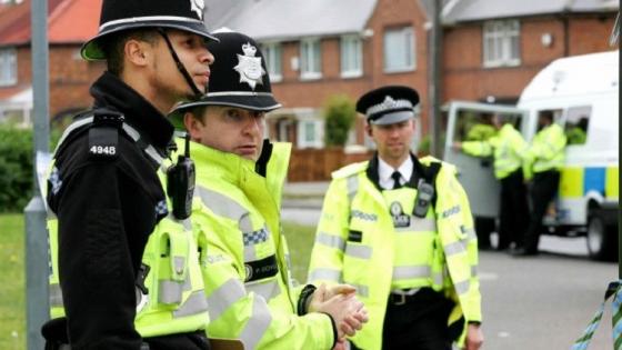 اعتقال 5 رجال في أنكلترا ضمن حملة لمكافحة الإرهاب