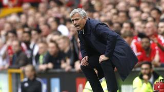 الدوري الأوروبي .. مورينيو يلعب وحيدا !