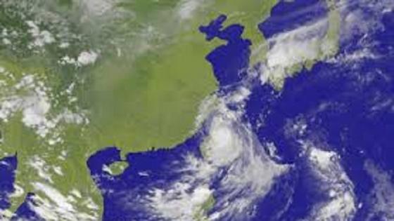 تايوان ترفع تحذيراتها من إعصار “مالاكاس”