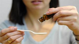 استخدام الأدوية المثلية قد يتسبب بموت الأطفال