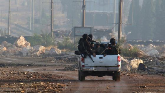 الجيش السوري يتقدم في ريفي حماه ودمشق ويتراجع أمام النصرة في غرب حلب