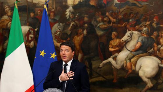 الرئيس الإيطالي يطلب من رئيس الوزراء رينزي تأجيل استقالته