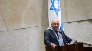 الكنيست يقرر منع النواب العرب من زيارة الأسرى