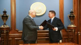 “غازبروم” و”إيني” تتفقان على تطوير الممر الجنوبي للغاز