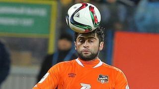 أورال يخطف فوزا ثمينا من أنجي في عقر داره