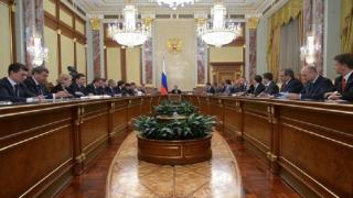 ما مدخول مدفيديف وأعضاء حكومته؟