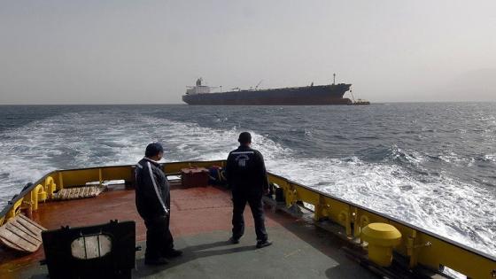 السعودية تخطر آسيا بتقليص إمدادات النفط