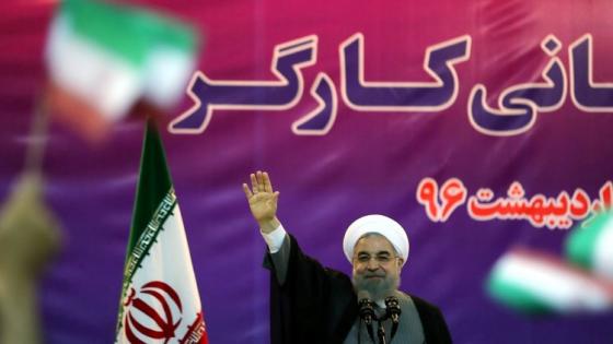روحاني يفوز بولاية رئاسية ثانية