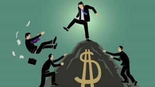 العالم بانتظار أول “تريليونير” في تاريخه.. من هو؟