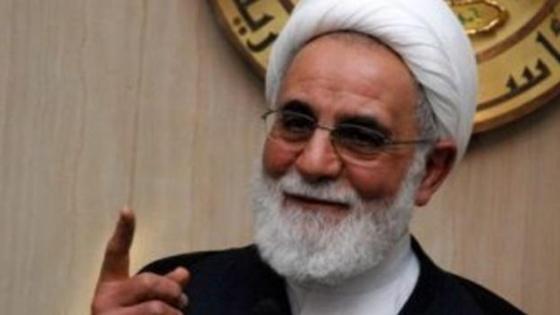 مسؤول إيراني يدعي: “خامنئي له صلاحيات النبي”