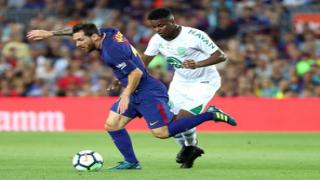 برشلونة يحتفي بتشابيكوينسي ويهز شباكه بخماسية