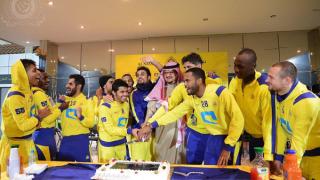 النصراويون يحتفلون بالعنزي