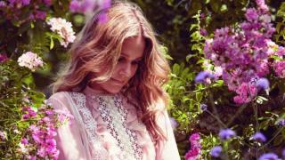 هذه العطور تحتفظ برائحة الصيف طوال العام