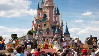 أميركا.. تراجع عدد السياح الأجانب للمرة الأولى منذ 2009