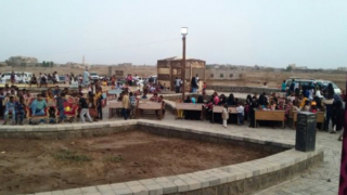 سكان المخا يحتفون بعيد الأضحى لمحو آثار الانقلاب