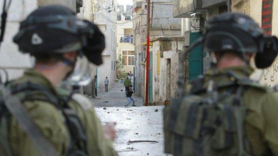 إسرائيل تغلق الضفة وغزة وتصيب 20 فلسطينياً