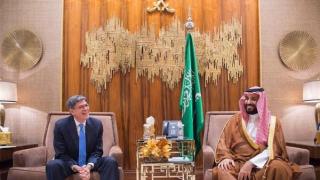 محمد بن سلمان يبحث مع وزير خزانة أميركا فرص الاستثمار