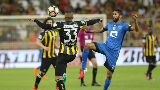 الهلال يحسم “الكلاسيكو” ويقترب من اللقب