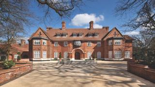 منزل إيجاره الشهري 140 ألف دولار.. وهذه مواصفاته