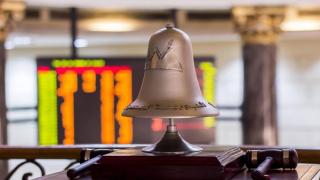 أسهم الحكومة تكسب بالبورصة المصرية ترقباً لبرنامج الطرح