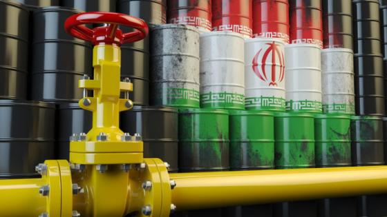 إيران تبطئ وتيرة إنتاجها النفطي في أغسطس