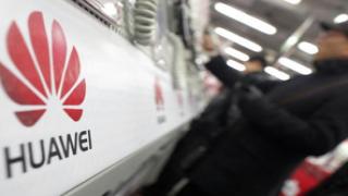 “هواوي” أول شركة صينية تحصل على رخصة كاملة بالسعودية