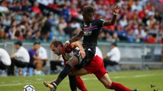 دي بور يطالب بحماية زاها من التدخلات الخشنة