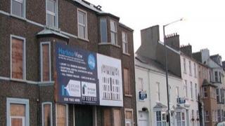 تقرير: أسعار المنازل في بريطانيا تواصل خسائرها في أغسطس