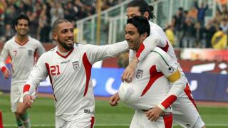 إيران تتجاوز أوزبكستان وتتصدر مجموعتها