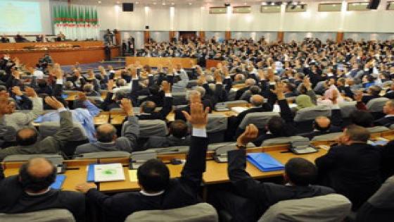 الجزائر..المعارضة تحذر من زعزعة أمن البلاد بسبب الضرائب