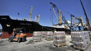 أميركا: تراجع العجز التجاري بعد نمو قياسي للصادرات