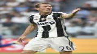 يوفنتوس يسجل ثلاثة أهداف في نصف ساعة ليهزم ساسولو 3-1