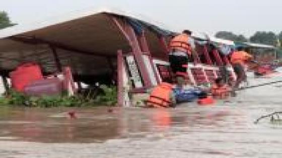 شرطة تايلاند: قارب سياحي انقلب الأحد كان مكدسا بالركاب
