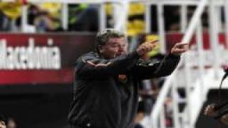 الوداد يقيل المدرب توشاك عقب الهزيمة من الزمالك في دوري الأبطال